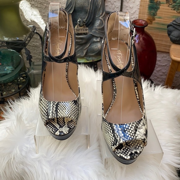 ▪️▪️THALIA SODI ANIMAL PRINT PLATFORMS▪️▪️ - Picture 3 of 5